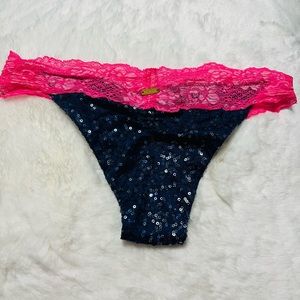 Beach Bunny Lady Lace Hot pink/navy bikini bottom